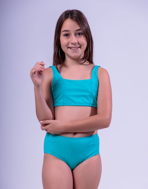 B470 - Biquini juvenil top costas fina, calcinha tanga com recortes.