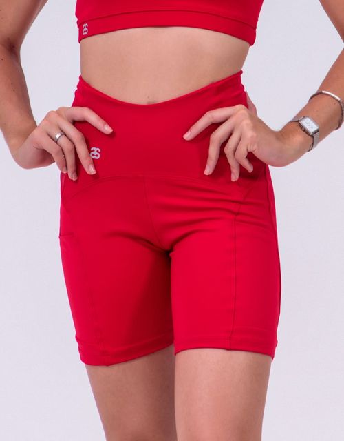 F365 - Short meia coxa cos alto com bolso lateral.