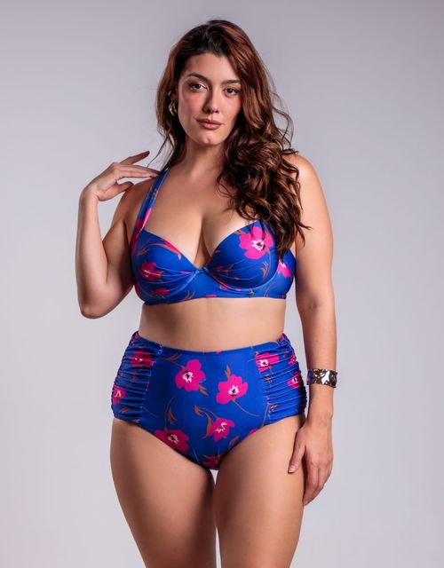 Sutiã estruturado com bojo e base e alças cruzadas nas costas + calcinha hot pant bumbum largo, franzida
