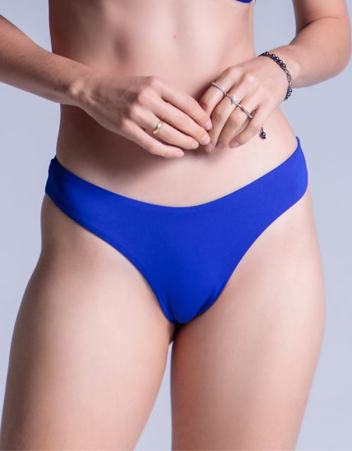 B285SB - Calcinha Asa Delta Franzida no Bumbum em Tecido Sem Brilho.