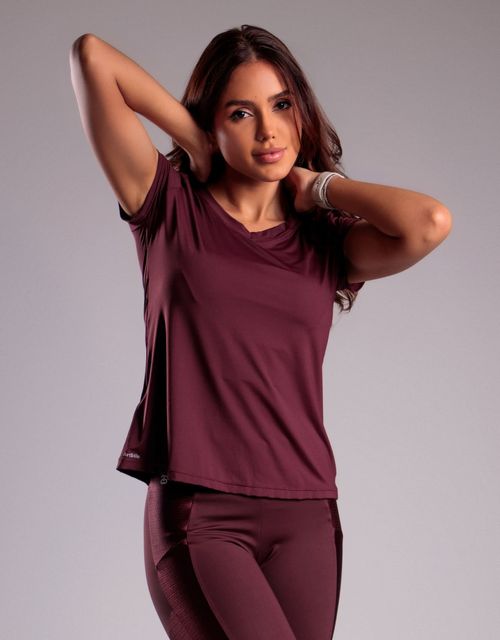 F139 - Blusa Manga Curta Baby Look com Decote em V.
