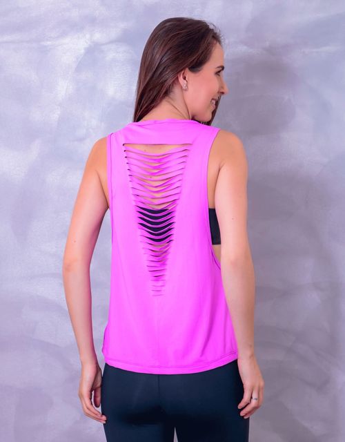 F165 - Regata fitness customizada nas costas.
