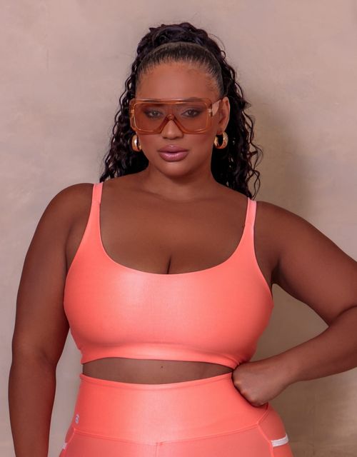 F471 - Top conforto alças retas com elástico e bojo removível.